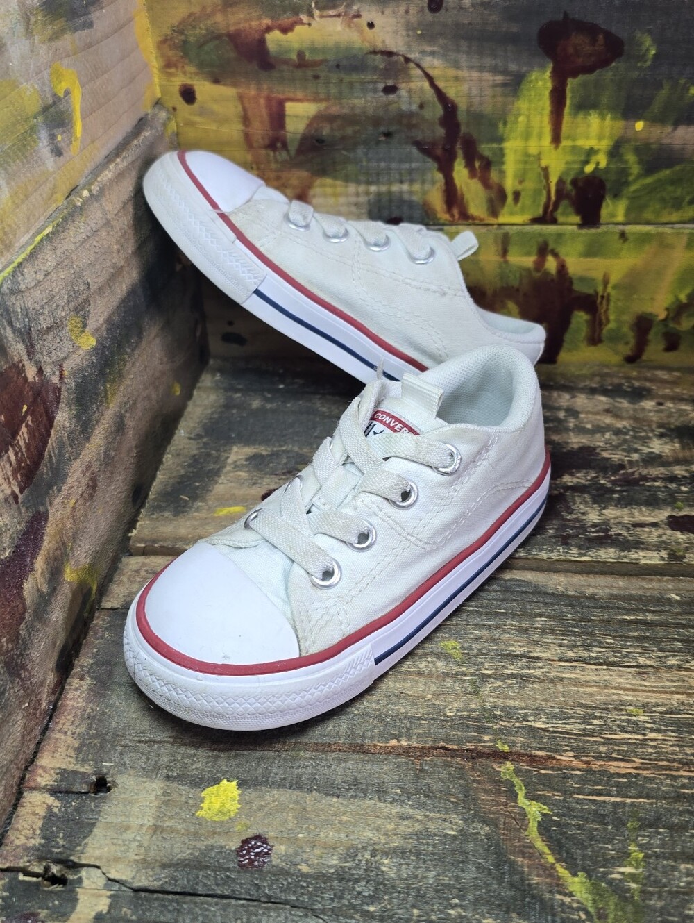 Converse Kids Chuck Taylor Low Top Sneakers – White, Toddler Size 7 Used